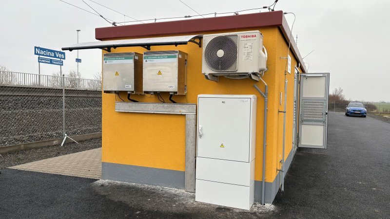 Active 100 kVA reactive power compensation at the Nacina Ves traction substation